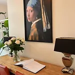 Tolstraat 75 - Senior Care Hotel